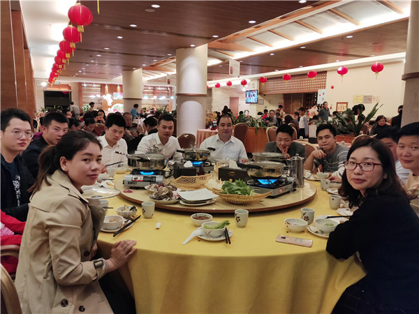 在地派度假酒店吃自助火鍋 在地派度假酒店吃自助火鍋